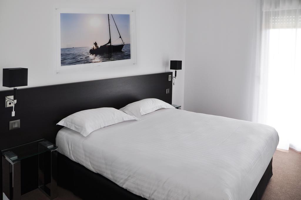 Golden Tulip Pornic Suites- Appart Hotel מראה חיצוני תמונה