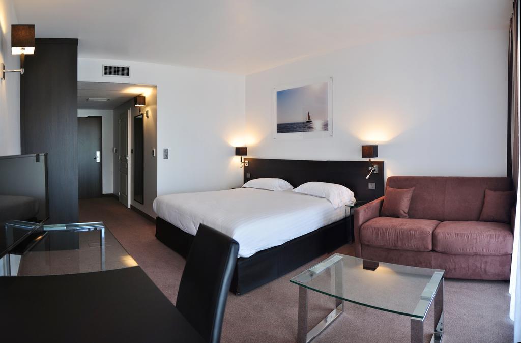 Golden Tulip Pornic Suites- Appart Hotel מראה חיצוני תמונה