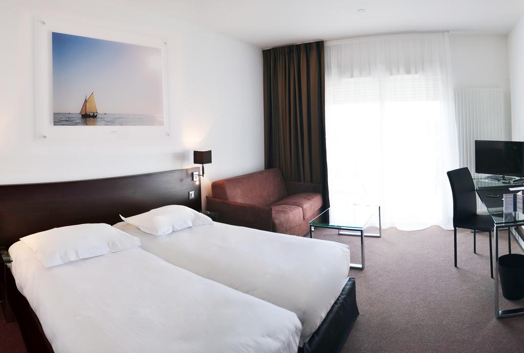 Golden Tulip Pornic Suites- Appart Hotel מראה חיצוני תמונה