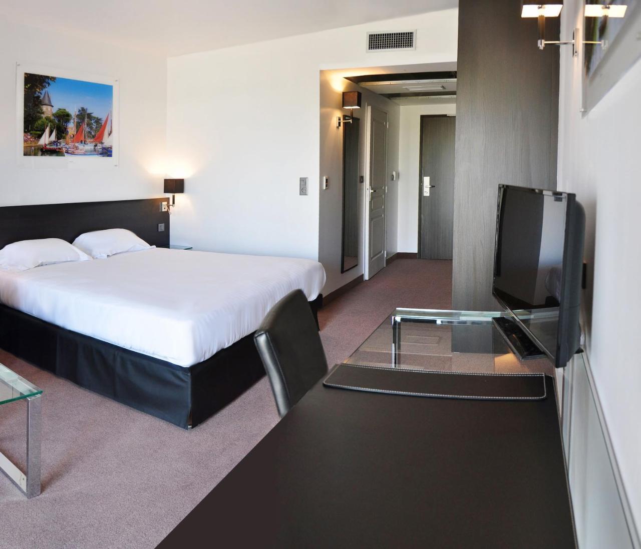 Golden Tulip Pornic Suites- Appart Hotel מראה חיצוני תמונה